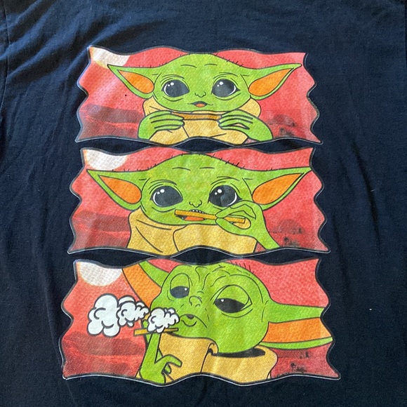 Funny Baby Grogu Tee. Preowned. Size LG. - Picture 2 of 7